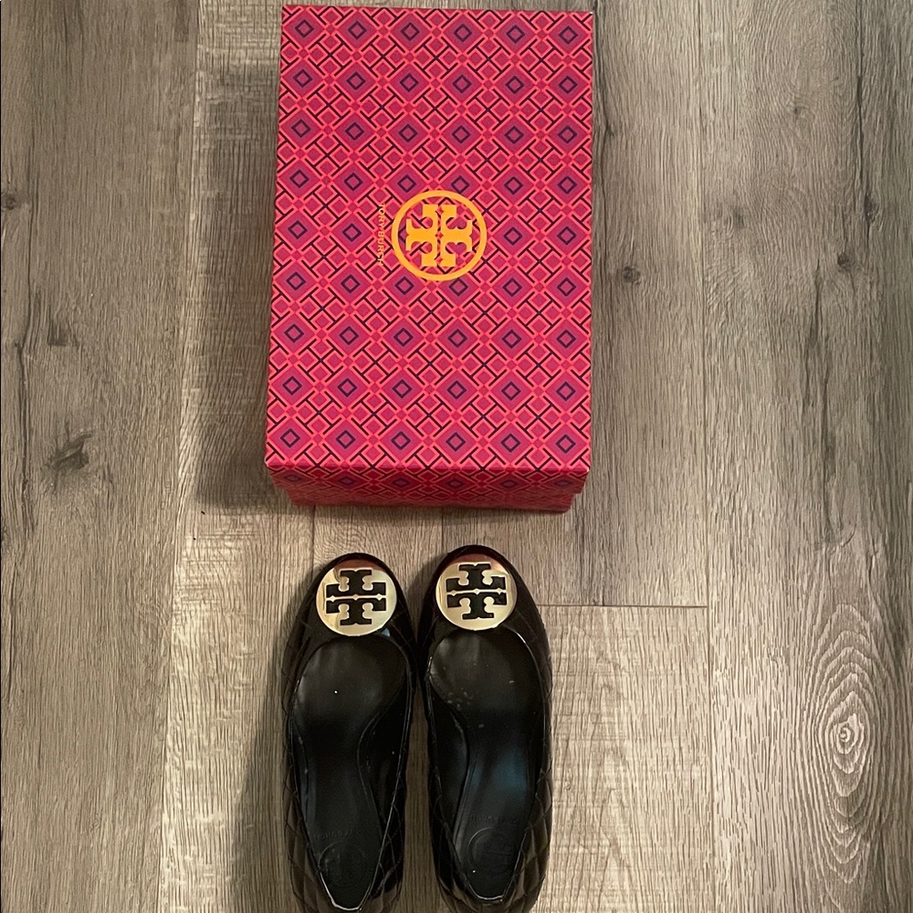 Tory Burch Black and Gold Loafers